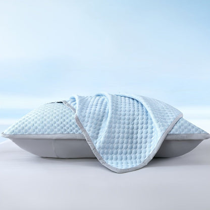 Cooling Pillow Cases 2-Pack 3D Ice Bean Texture, Polyester Pillowcases for Summer, Cool Sleep Bedroom Pillow Covers
