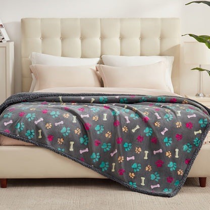 Pet Blanket, Reversible Liquid-Proof Coral Fleece Dog Blanket for Couch, Sofa & Bed, Furniture Protector