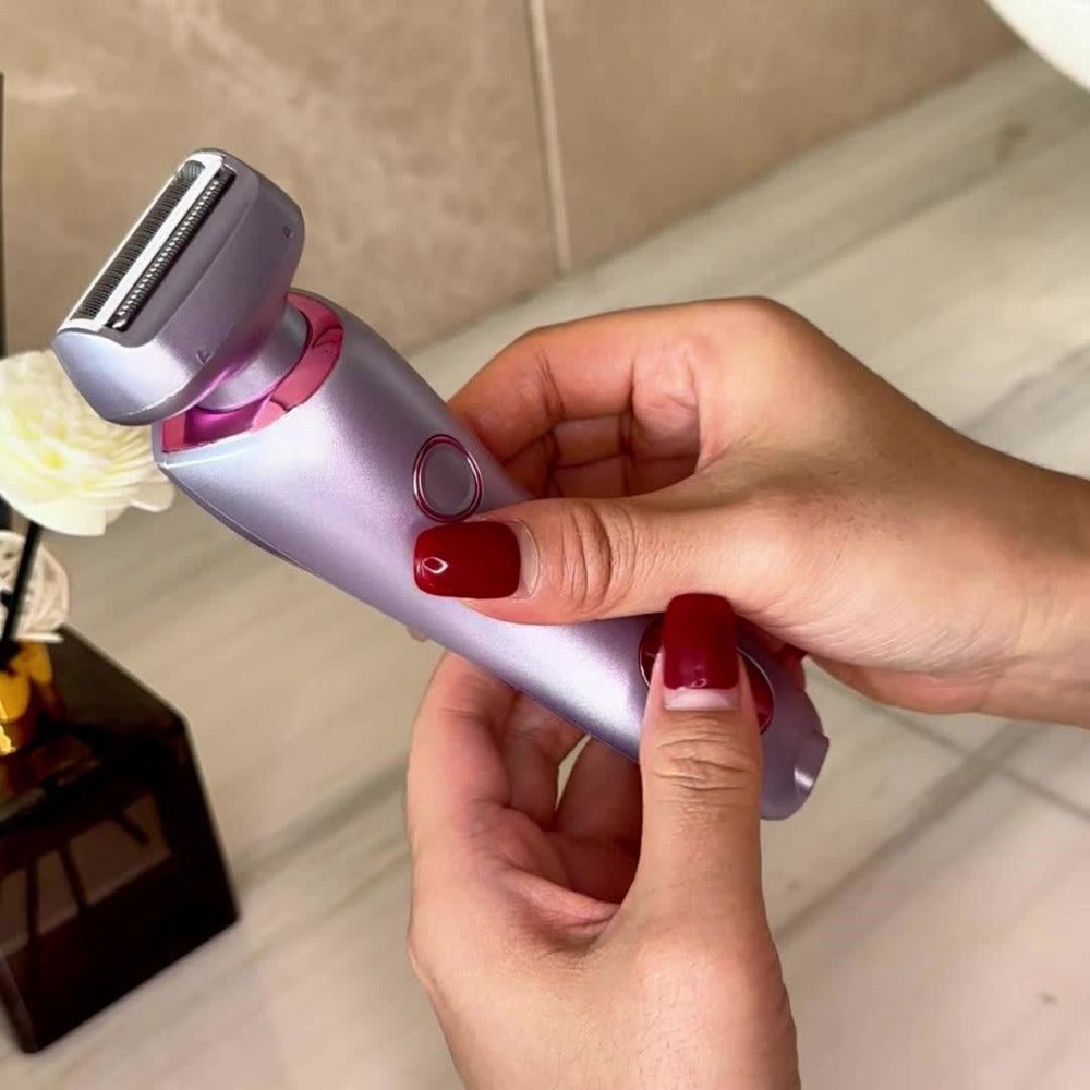 Electric Shaver Bikini Razor with Stainless Steel Blade, Rechargeable Power and Waterproof Wet/Dry Use in Purple