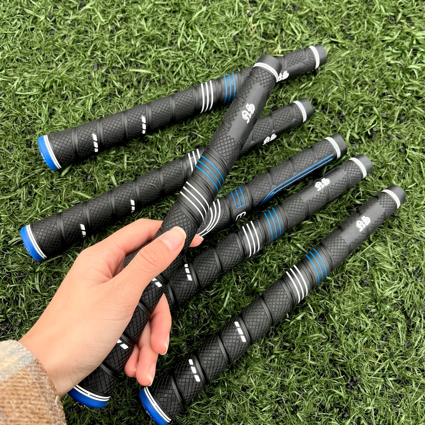 Oversized Golf Grips 10-Pack | Jumbo Blue Soft Rubber Anti-Slip Golf Club Grips for Iron & Wood Clubs – Ergonomic Precision Control Design