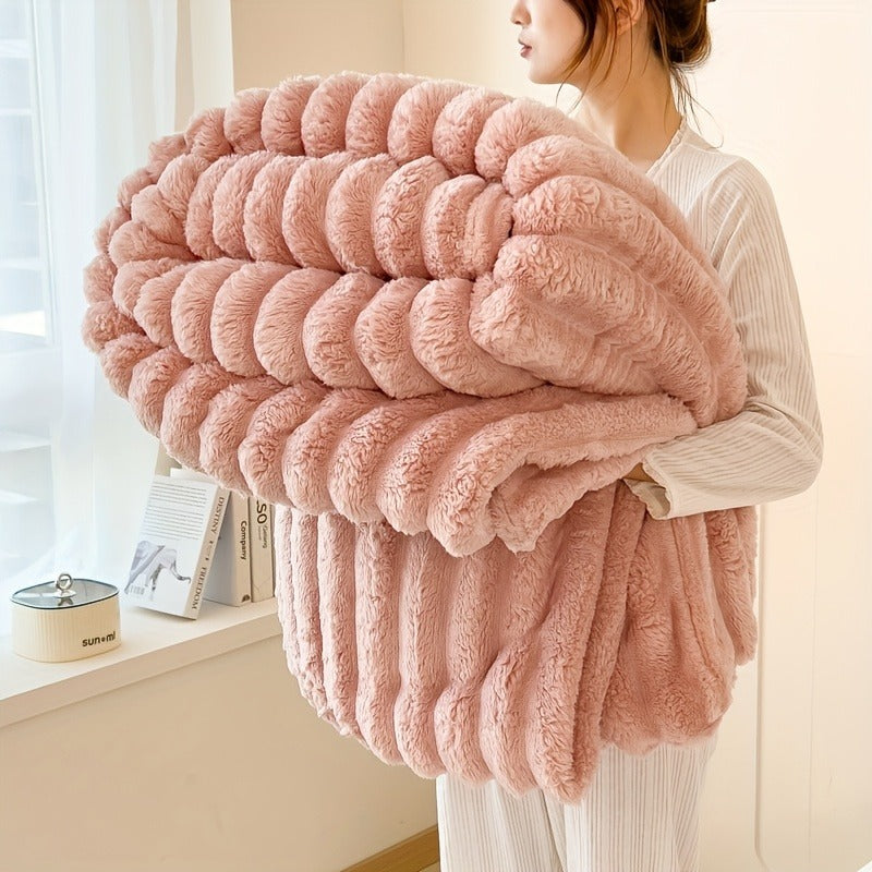Fleece Blanket Double-Sided 3D Faux Rabbit Fur Throw – Ultra-Soft Thick 300-350g/m² for Home, Office, Travel & Camping