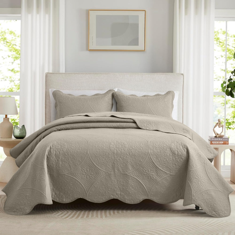Floral-Pattern Three-Piece Bedspread Set in 16 Colors with Twin, Queen, King and California King Sizes
