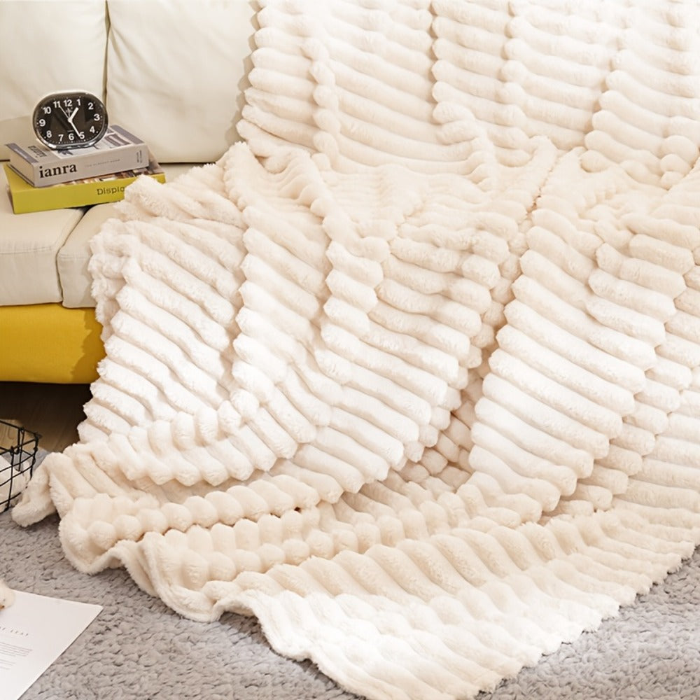 500gsm Heavy Plush Blanket, Ultra Thick Fluffy Blanket for Bed, Sofa & Travel, Baby to Double Size