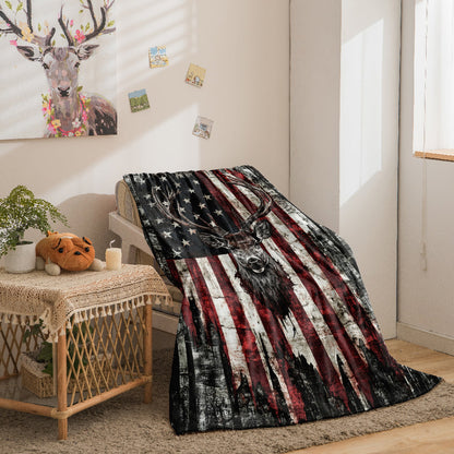 Deer Pattern Flannel Throw Blanket 200-250GSM, for Sofas, Beds and Everyday Home Comfort, with the Listed Configuration