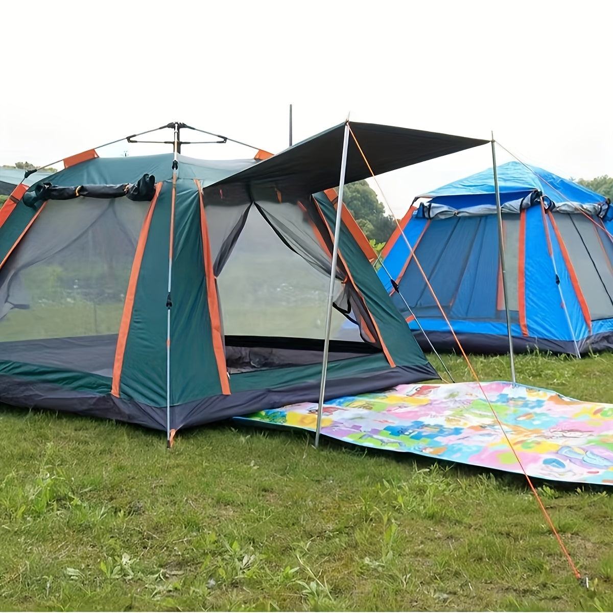 Four-Sided Beach Tent with Five Windows, 240 x 240 x 154 cm Size and Two Green Checkout Options