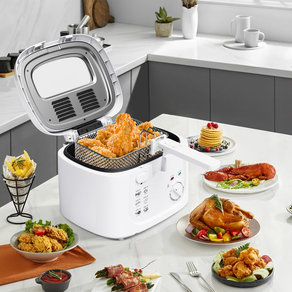 1500W Deep Fryer in Black or White with 84.54-Ounce Source Capacity, Windowed Lid and Rotary Dial