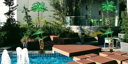 Solar Palm Tree Light 7ft 260 LED Outdoor Patio Tropical Decor Waterproof