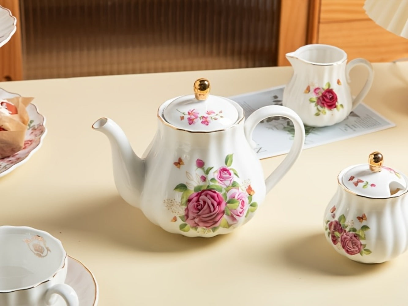 Porcelain Tea Set Service for 6 British Royal Floral Design with Teapot Sugar Bowl Cream Pitcher Teaspoons Tea Strainer 8oz Cups Saucers
