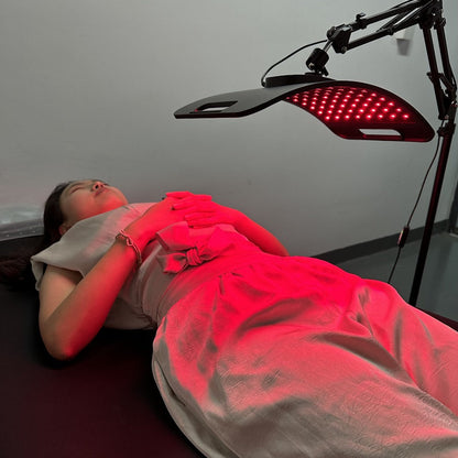 Curved Red and Near-Infrared LED Light Panel with 15 x 8.6-Inch Head, Adjustable Floor Stand and Articulating Arm