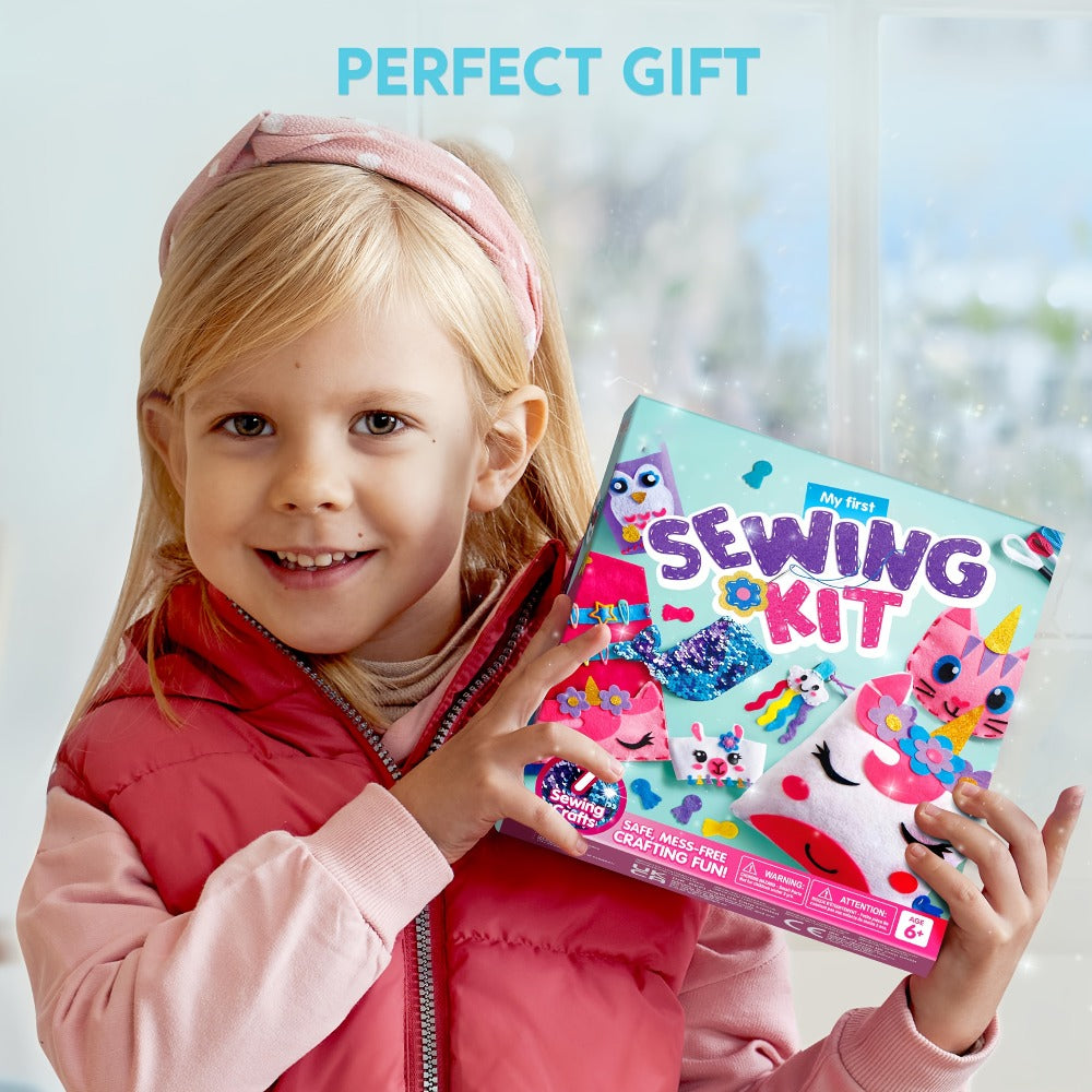 Kids Sewing Kit for Beginners 7 Felt Craft Projects, Pre-Punched Holes Safe Needles Mini Pillow Keychain Card Holder Cup Sleeve