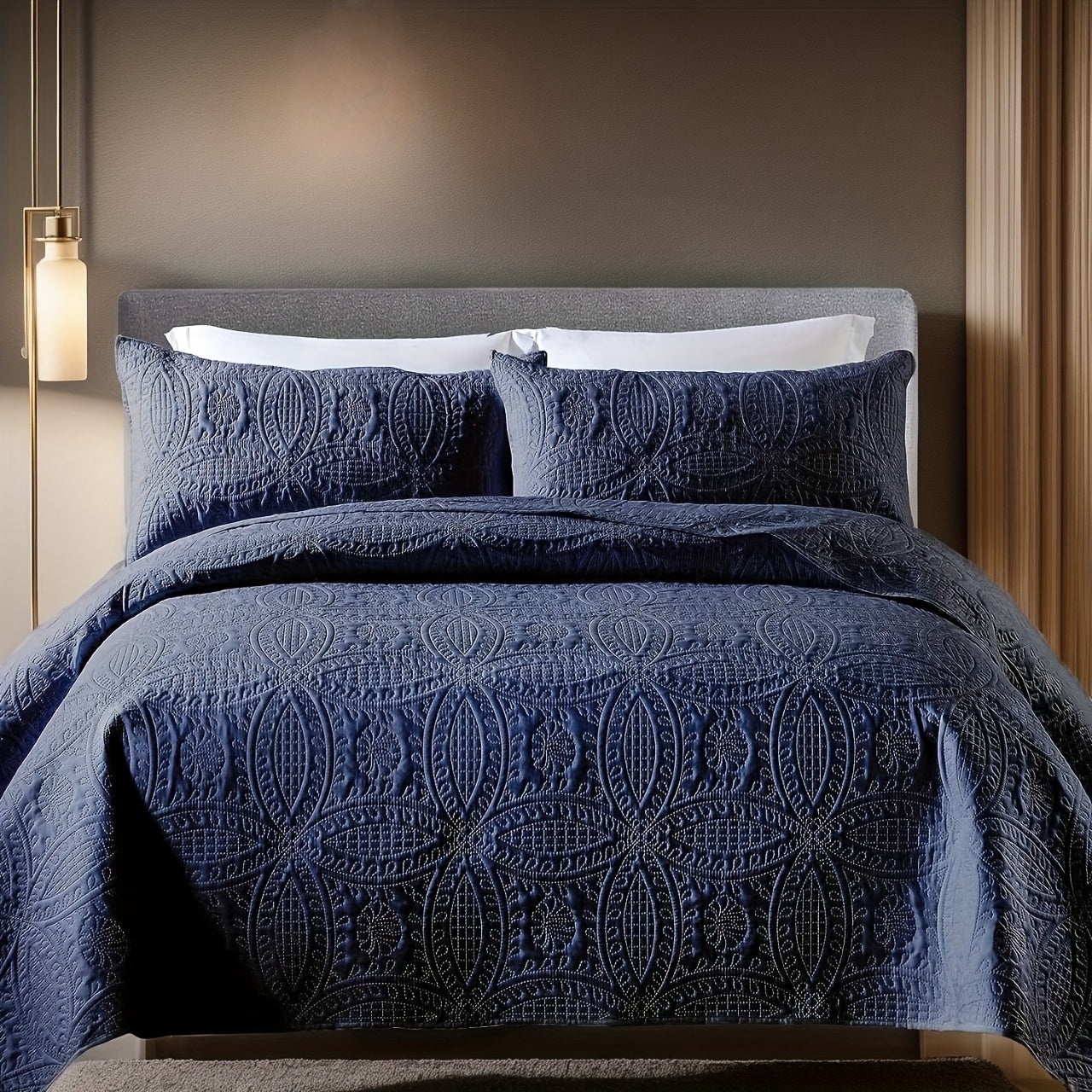 Quilt Set 3 Piece Soft Lightweight Bedding – Thin Bed Quilt with 2 Pillowcases for Bedroom Guest Room, Full Queen King