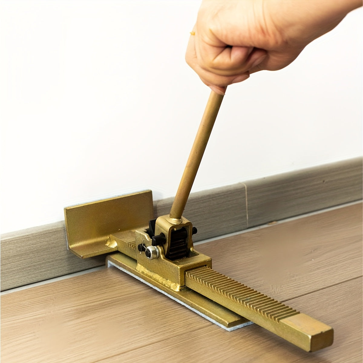 Hardwood Flooring Jack & Positioning Tool for Installing & Straightening Hardwood Floors – Professional Floor Installation Tool for Tongue