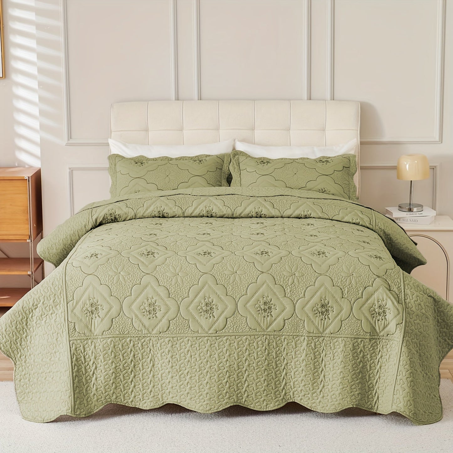Quilt Set 3 Piece Floral Embroidery Bedspread – 100% Polyester Wrinkle Resistant Lightweight Quilted Coverlet with 2 Pillow Shams for Full