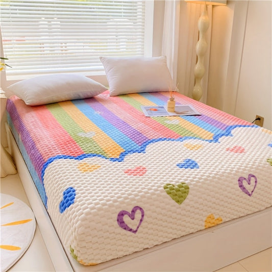 Milk Velvet Fitted Bed Sheet with Heart Carved Design, Mattress Cover, Fully Enclosed Dust Cover