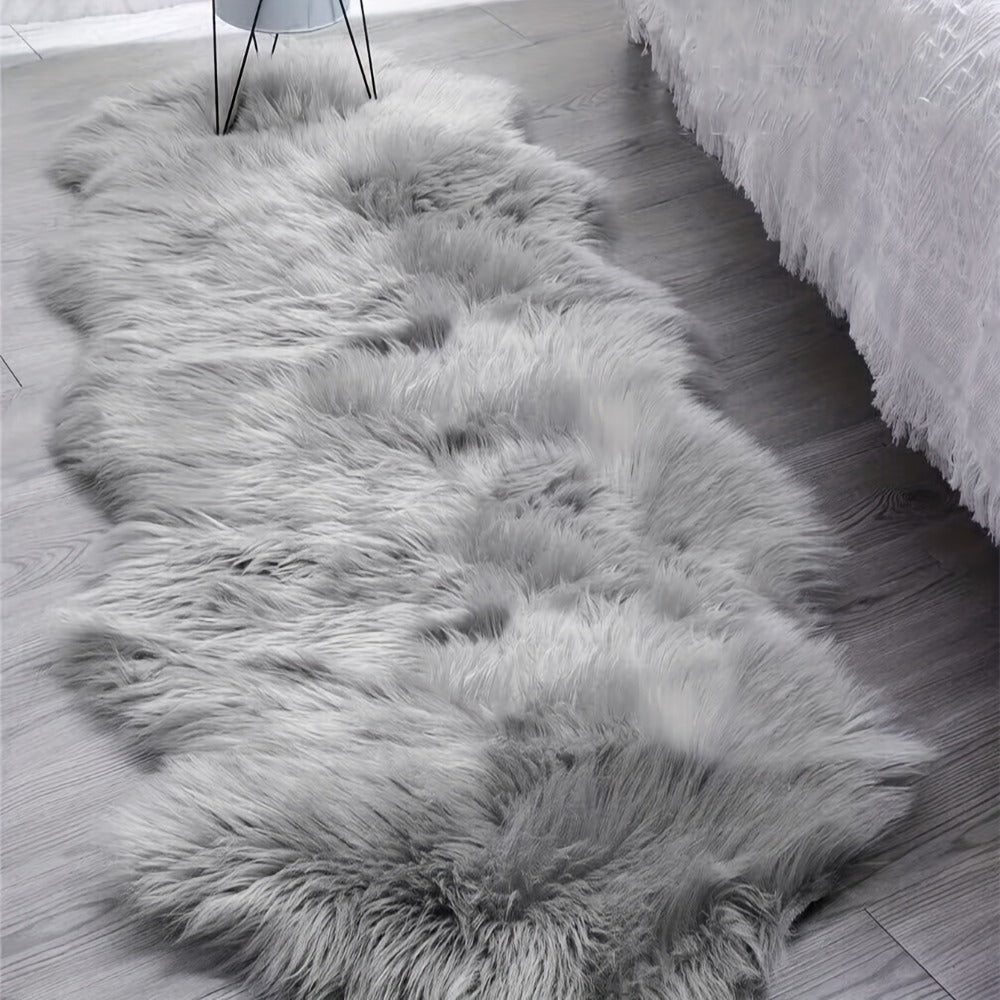 Area Rug, Wavy-Edge Imitation Plush Accent Carpet in White, Gray or Khaki with Three Size Options