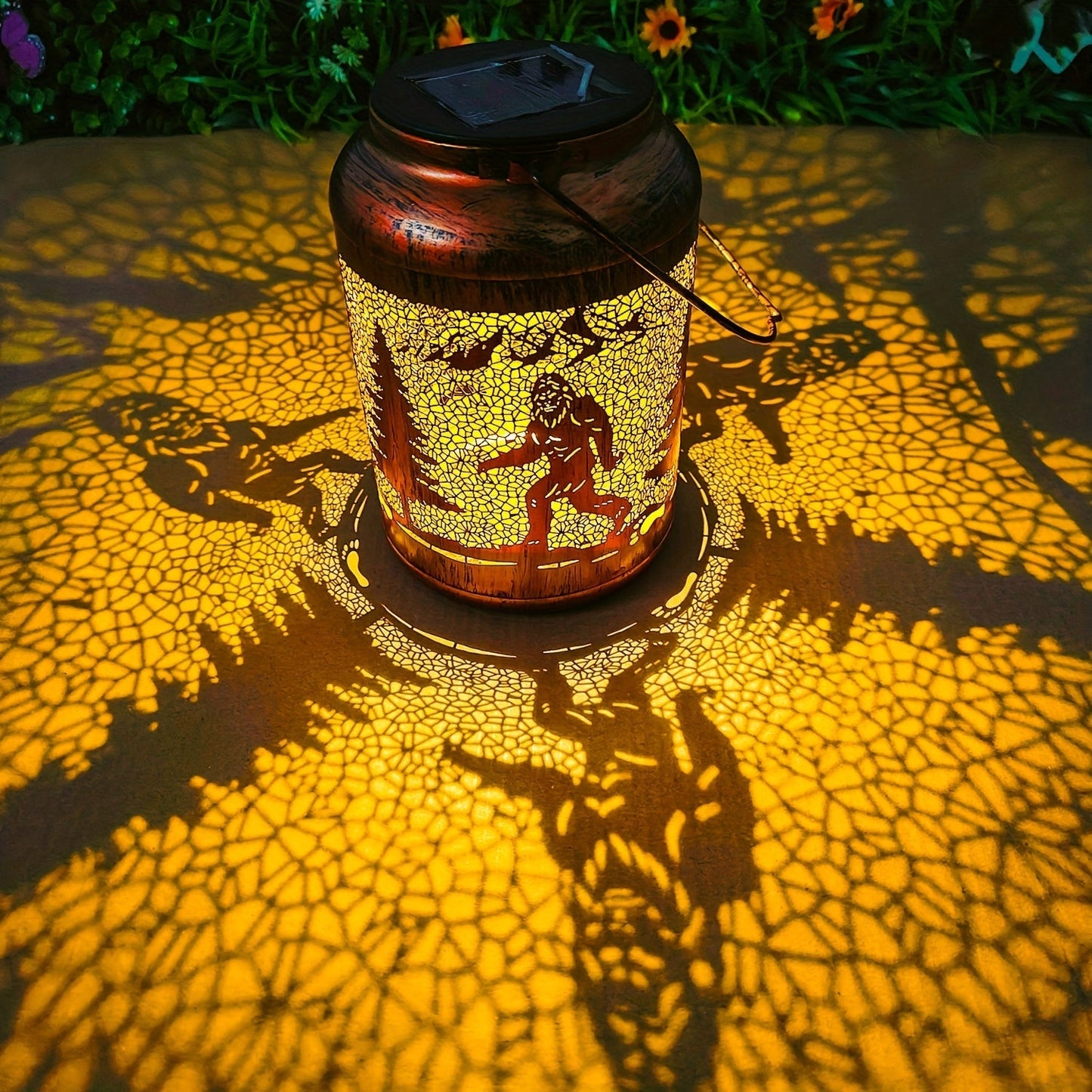 Solar Outdoor Lights Bigfoot Metal Hanging Lantern with IP65 Rating and Warm Pattern Projection