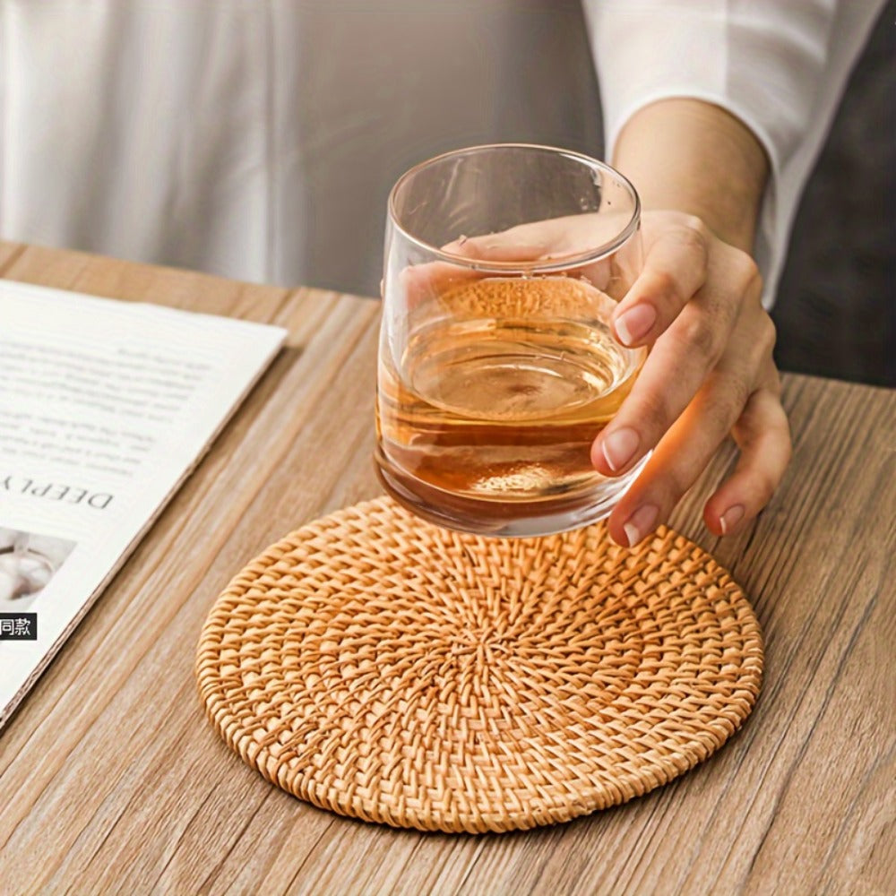 Rattan Woven Coasters Set of 6 Handcrafted Heat-Resistant Non-Slip Drink Mats Boho Table Decor for Kitchen Dining Room Coffee Table Tabletop
