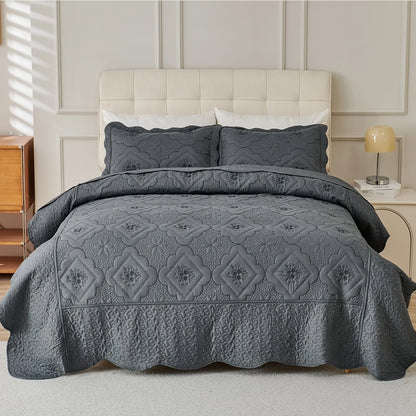 Quilt Set 3 Piece Floral Embroidery Bedspread – 100% Polyester Wrinkle Resistant Lightweight Quilted Coverlet with 2 Pillow Shams for Full