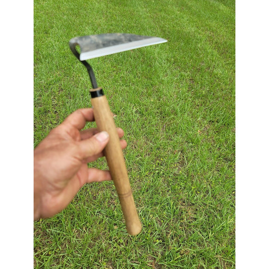 Japanese Weeding Sickle Full Size Sharp Carbon Steel Blade with Handle, Traditional Hand Hoe for Fast Garden Weeding