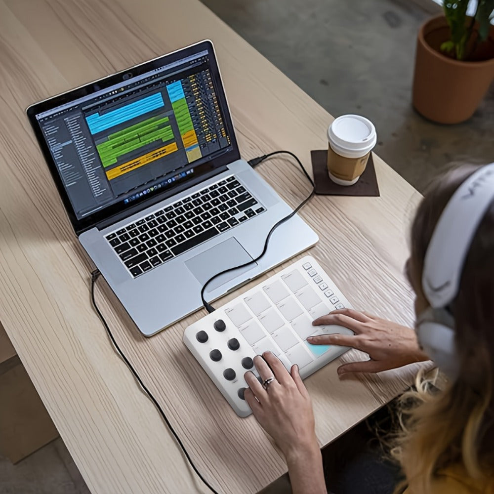 MIDI Pad Controller, USB, Wireless, Professional-Grade, Multi-Effects for Music Production detail image - detail view 4
