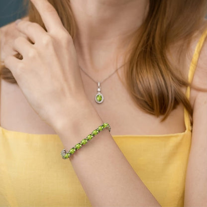Tennis Bracelet - Green Peridot 925 Sterling Silver with CZ Zirconia - Elegant Women's - product detail view 4