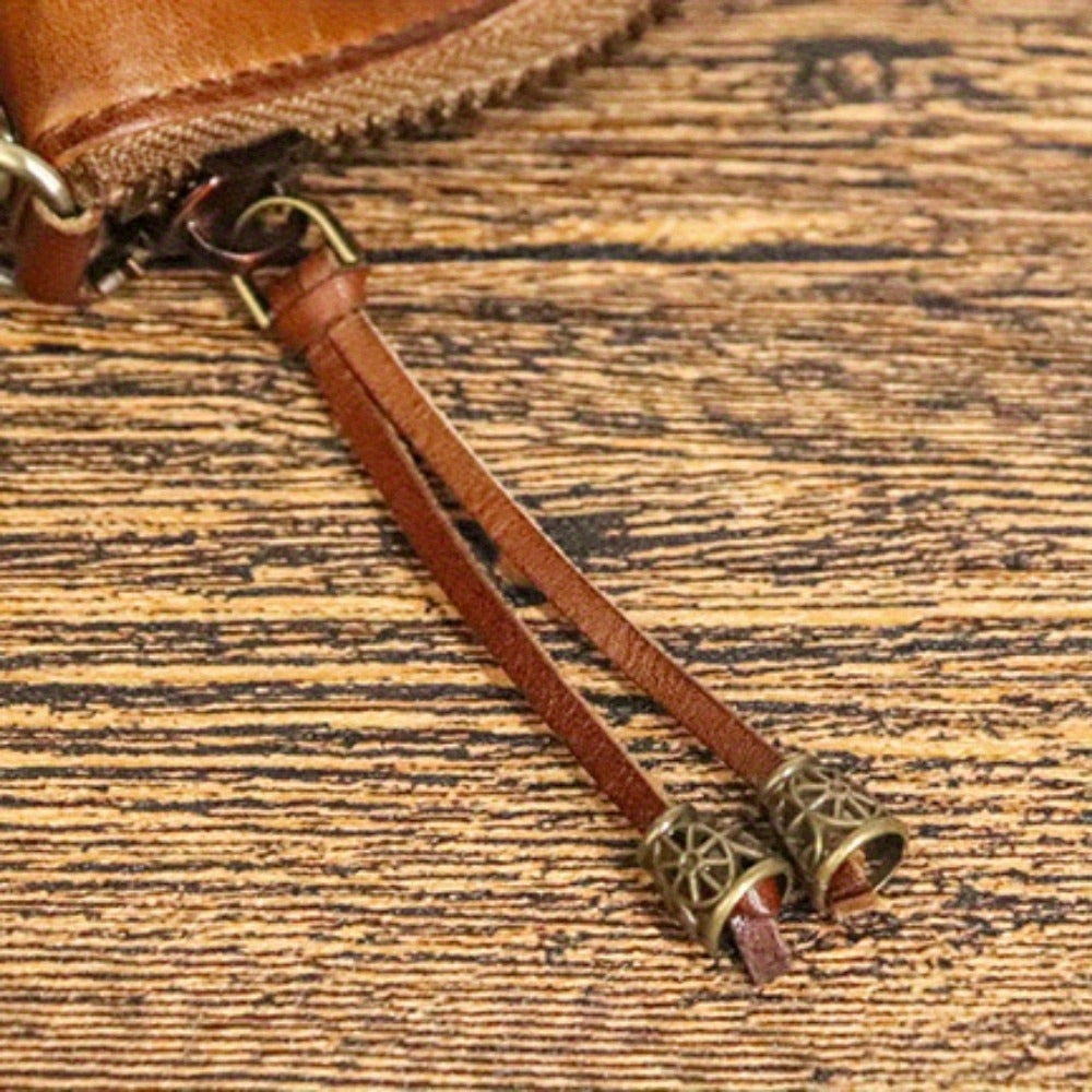 Waist Bag – Handcrafted Sporran Leather Coin Waist – detail view 9