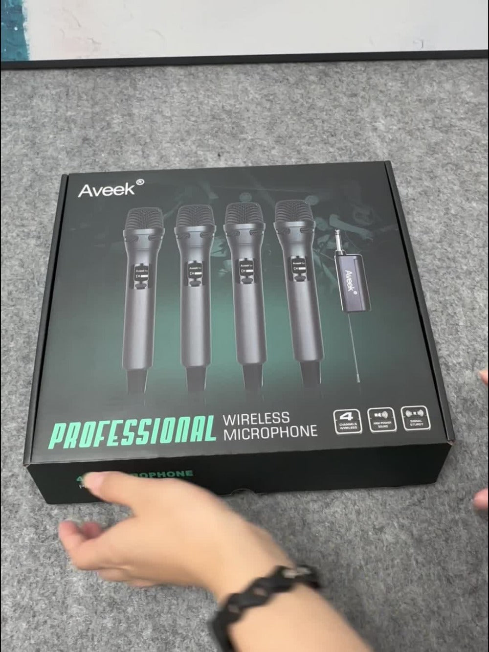 Wireless Karaoke Microphone, Wireless, USB-C, Aveek, Dynamic for Portable Singing detail image - detail view 11